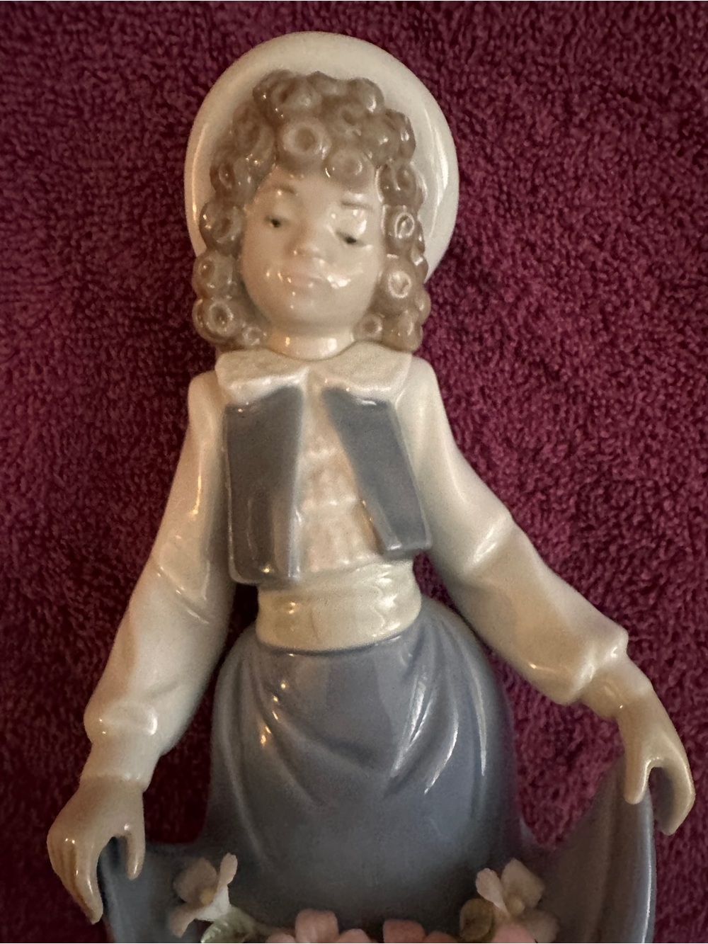 Lladro Figurine with Marked Base - Blue and White - Picture 3 of 7